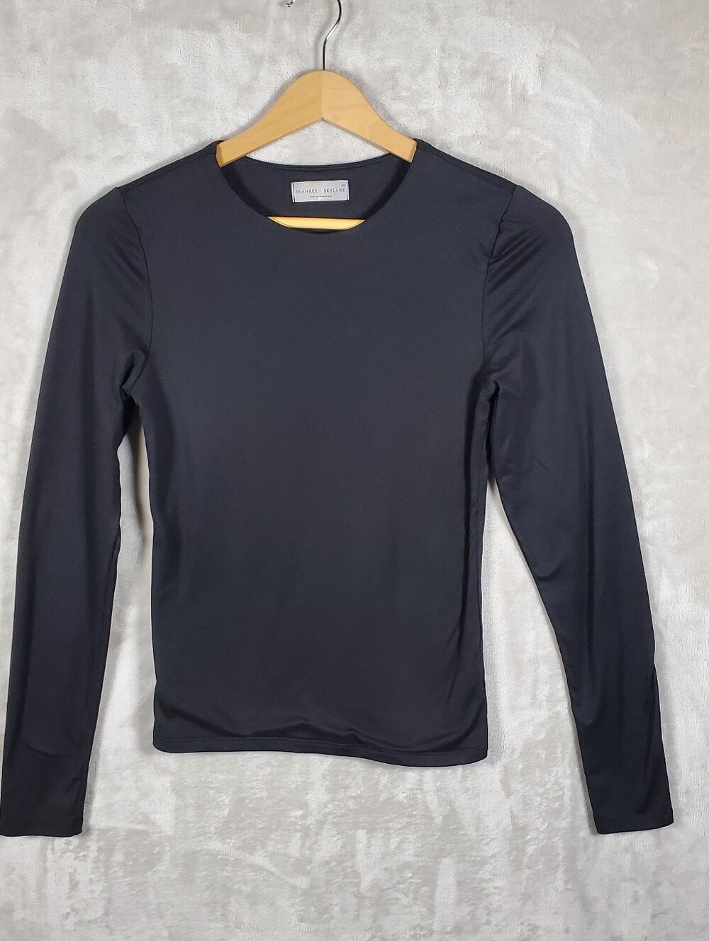 Frankee & Skylarr Womens M Black Stretch Fitted Long Sleeve Tee Goth Minimalist - Picture 2 of 13